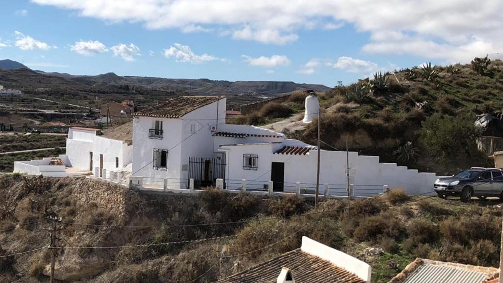 The Crystal Cave Holiday home *